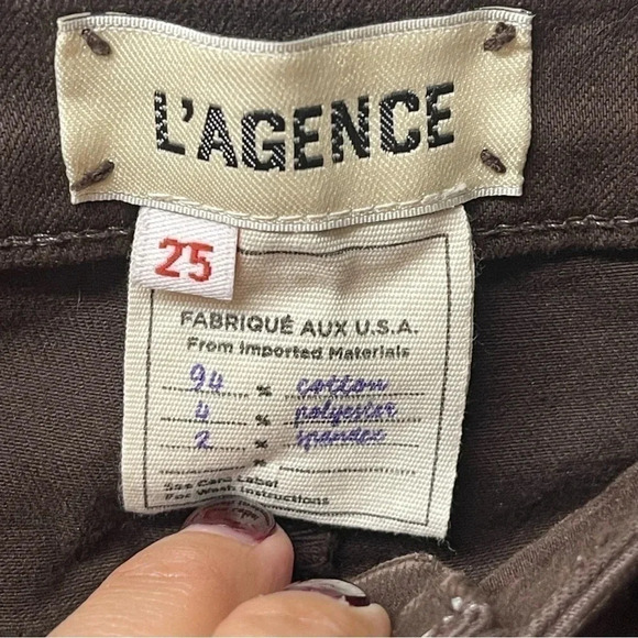 L’Agence Marguerite Coated Jean. Color Espresso. Size 25. - Picture 5 of 6